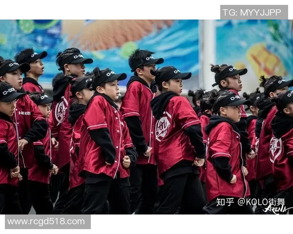 杭州街舞队创下耐力新纪录引领街舞热潮再攀高峰